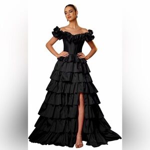 Chic Strapless Black Ruffle Dress